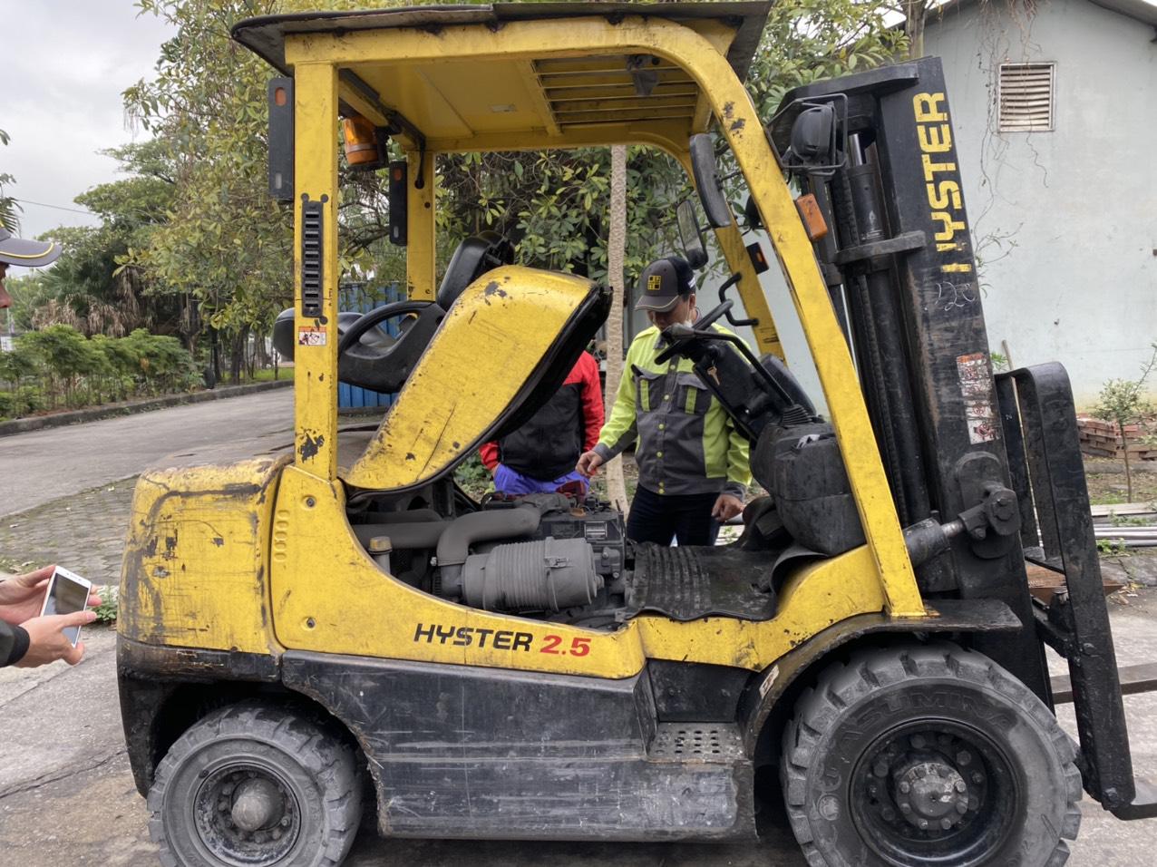 xe nâng dầu cũ xe nâng dầu cũ hyster được bảo trì định kỳ