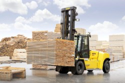 Xe nâng counterbalance và 11 lí do lựa chọn xe nâng Hyster dùng cho ngành công nghiệp gỗ