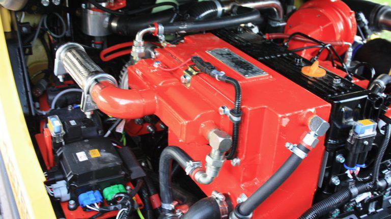 Xe nâng dầu tiêu thụ bao nhiêu L nhiên liệu mỗi giờ? Xe nâng kiếm được bao nhiêu tiền mỗi giờ?