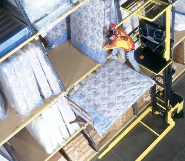 Xe nâng người nhặt hàng Order picker tầm cao K&H1.0 Premium